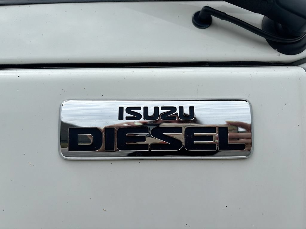 Used 2019 Isuzu NQR RWD image 21