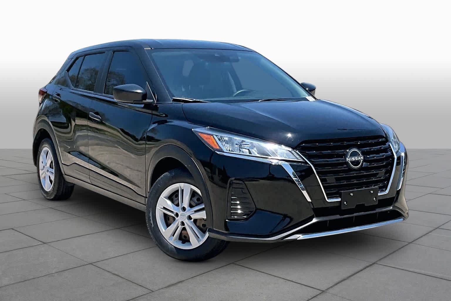 Used 2024 Nissan Kicks S FWD image 3