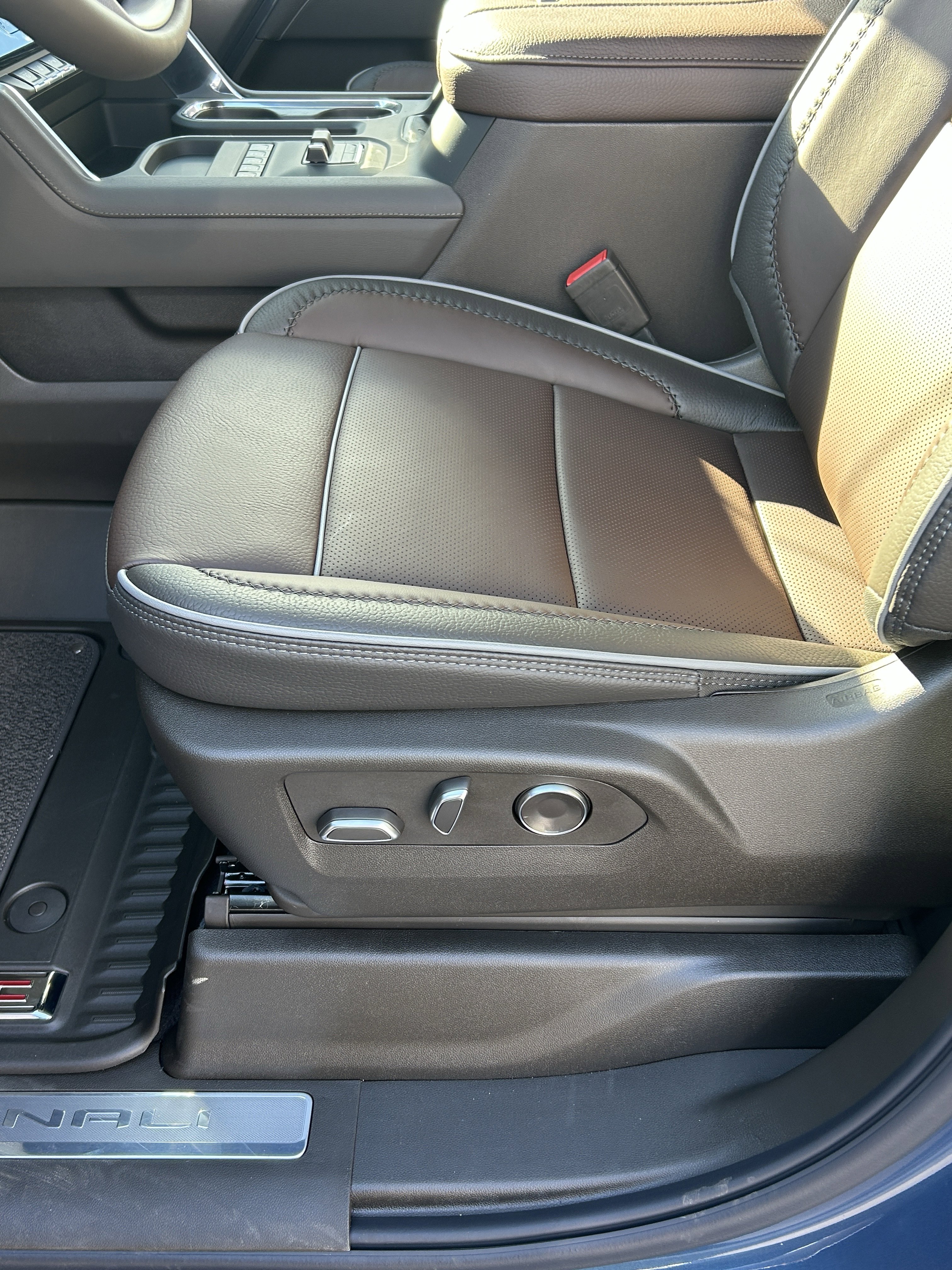 New 2026 GMC Sierra 2500 Denali image 10