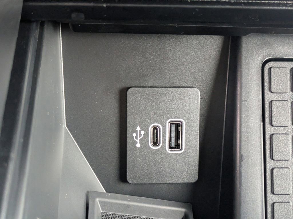 New 2026 Ford F150 Lariat w/ Equipment Group 501A Mid image 24