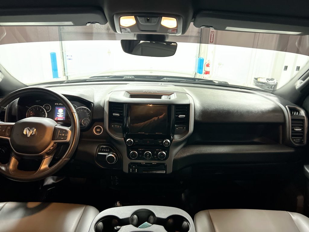 Used 2024 RAM 2500 Tradesman w/ Chrome Appearance Group AWD/4WD image 10