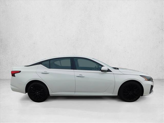 Used 2025 Nissan Altima 2.5 SV w/ SV Special Edition Package FWD image 7