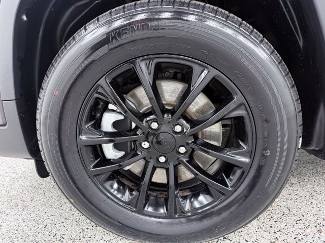 Used 2023 Jeep Cherokee Altitude Lux AWD/4WD image 13