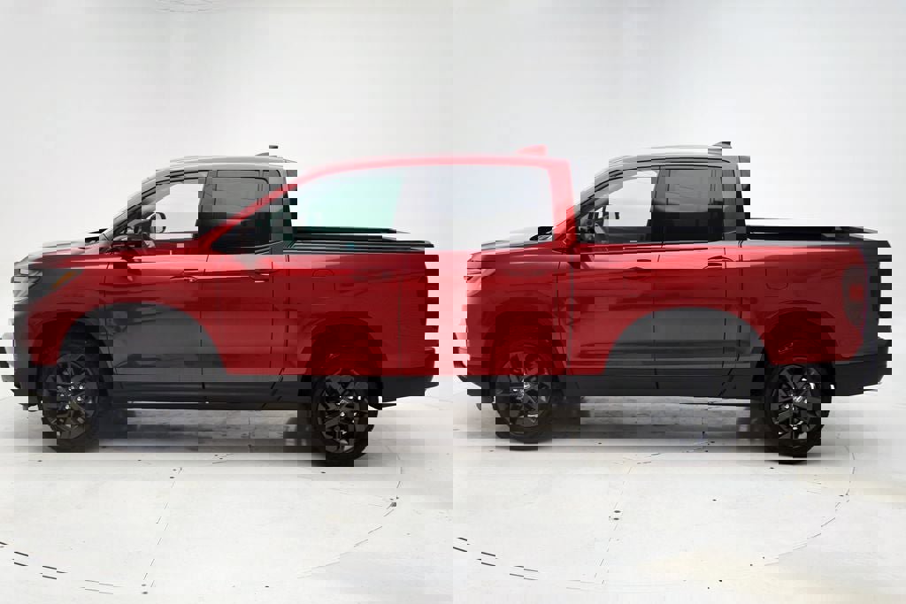 Used 2025 Honda Ridgeline Sport image 5