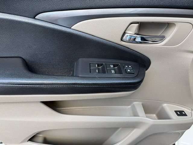 Used 2017 Honda Pilot EX-L image 14