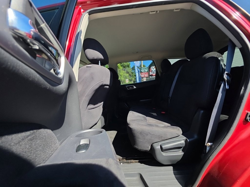 Used 2015 Nissan Pathfinder S FWD image 23