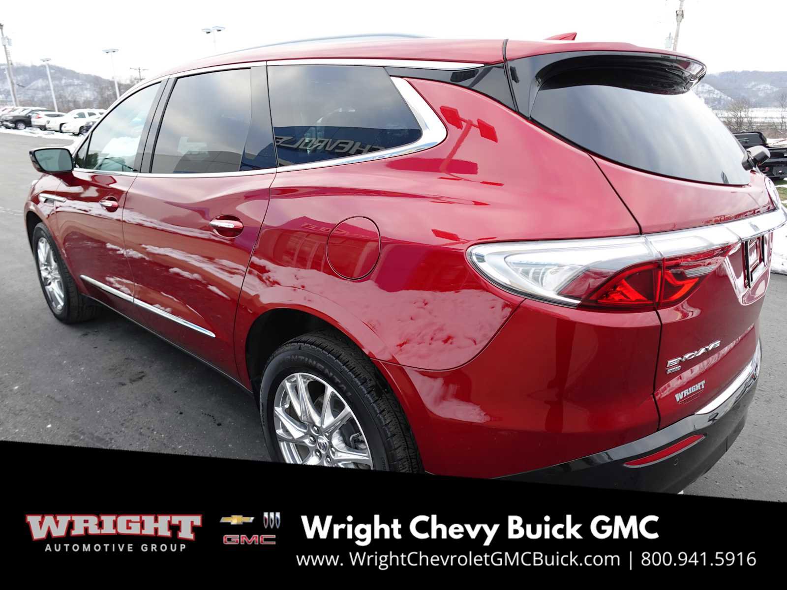 Used 2023 Buick Enclave Essence w/ Experience Buick Package image 5