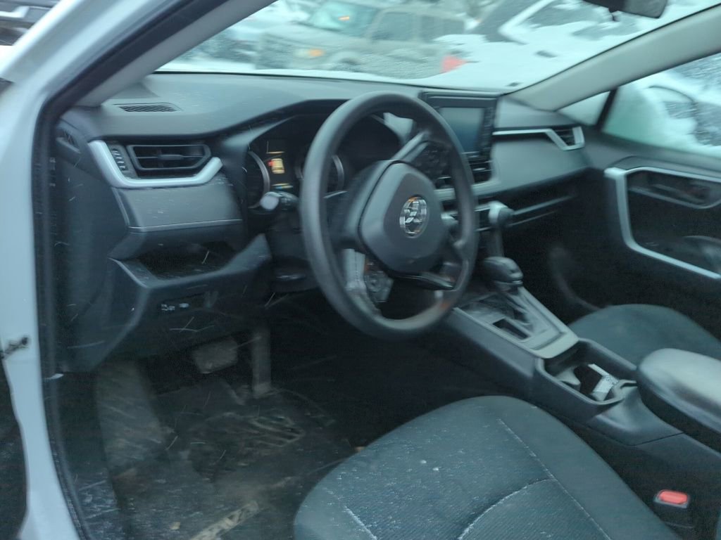 Used 2020 Toyota RAV4 LE w/ Carpet Mat Package image 7