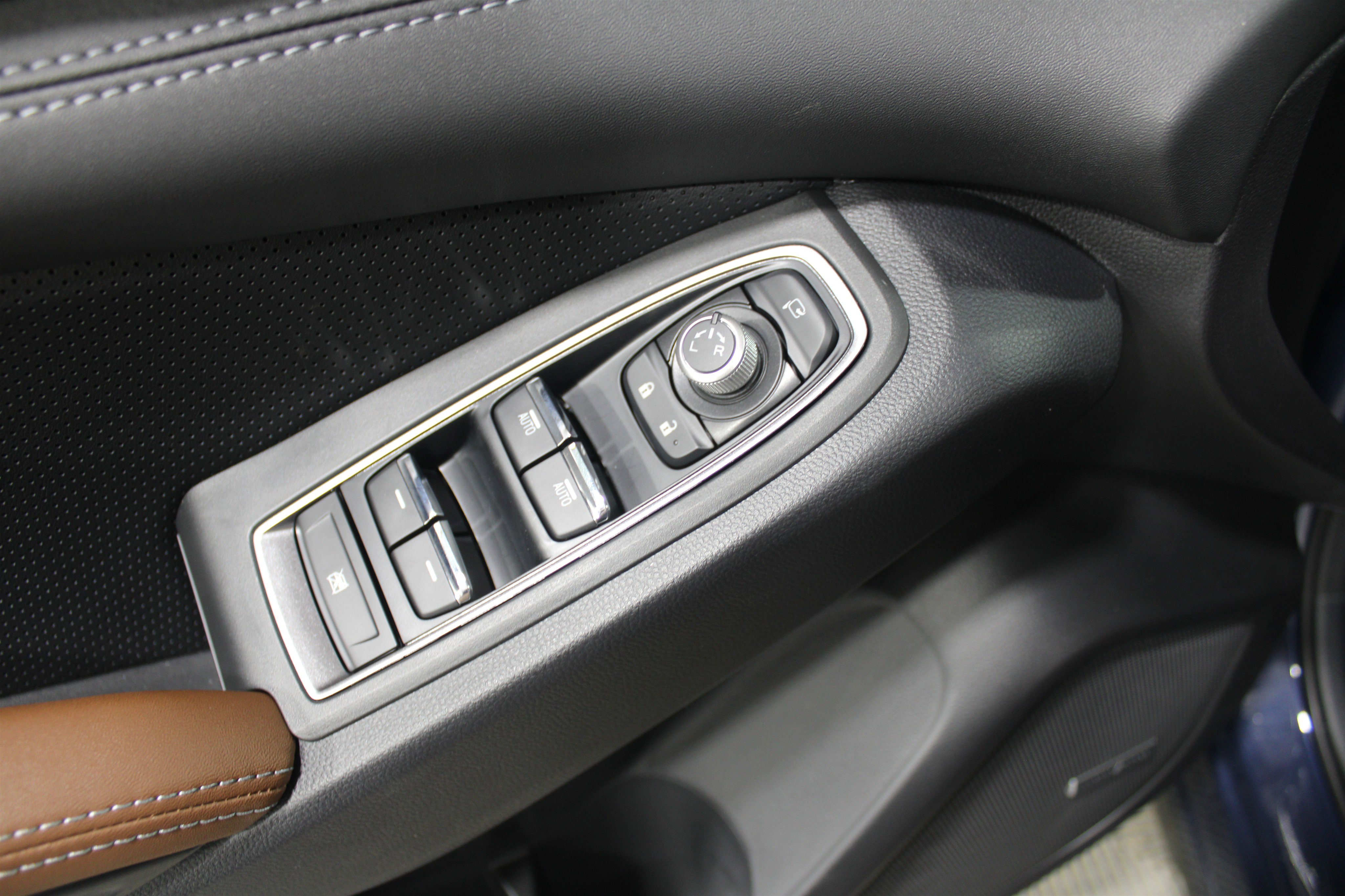 New 2025 Subaru Ascent Touring image 7