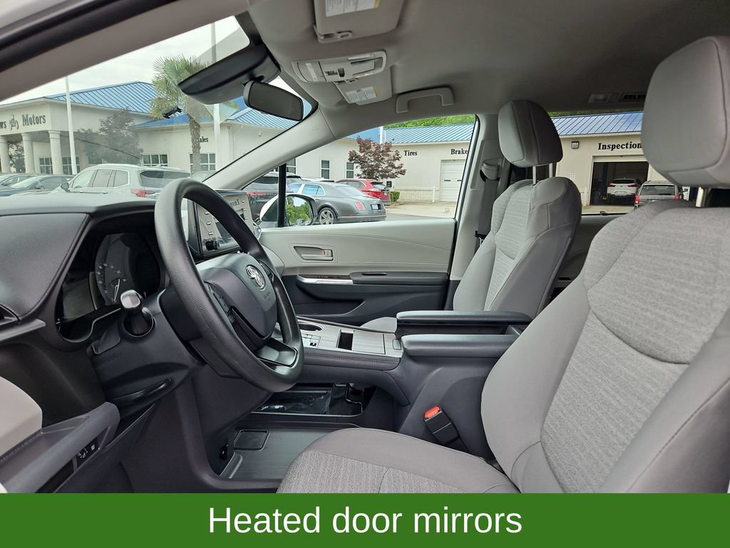 Used 2022 Toyota Sienna LE FWD image 21