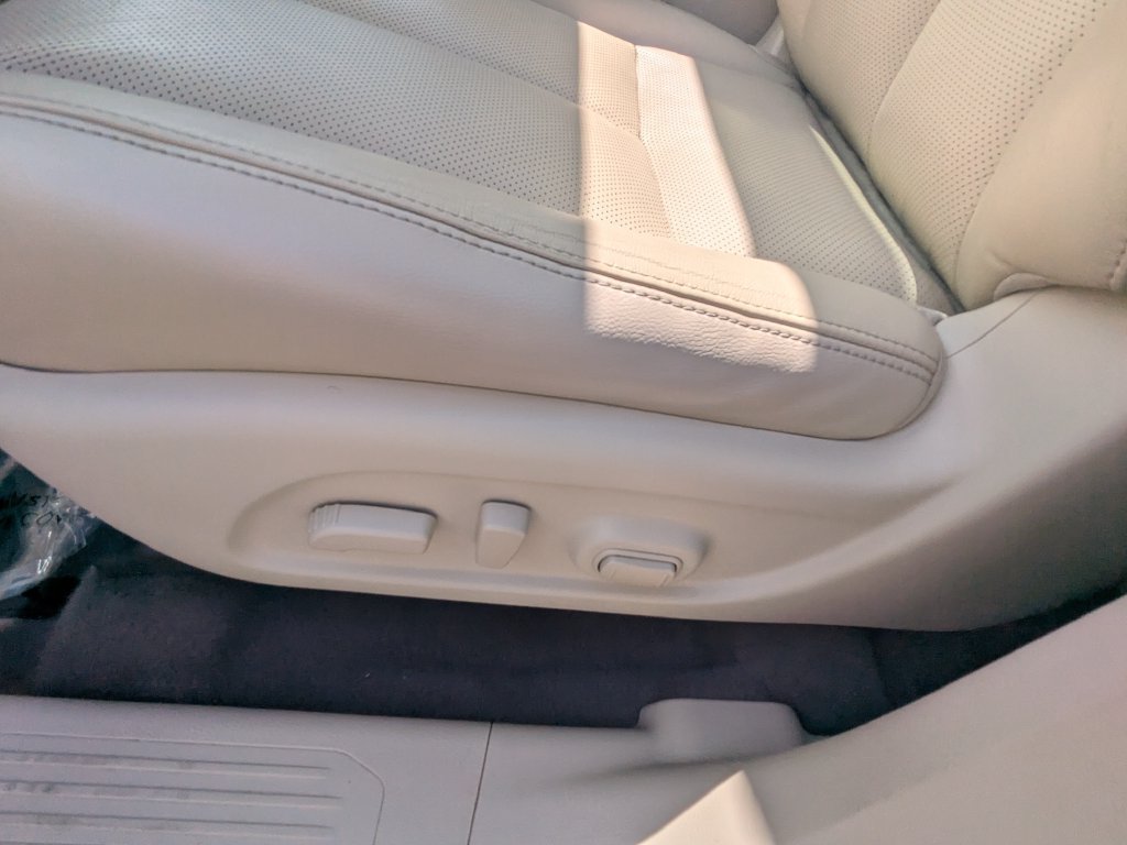 Used 2018 Nissan Murano SL w/ Moonroof Package FWD image 8