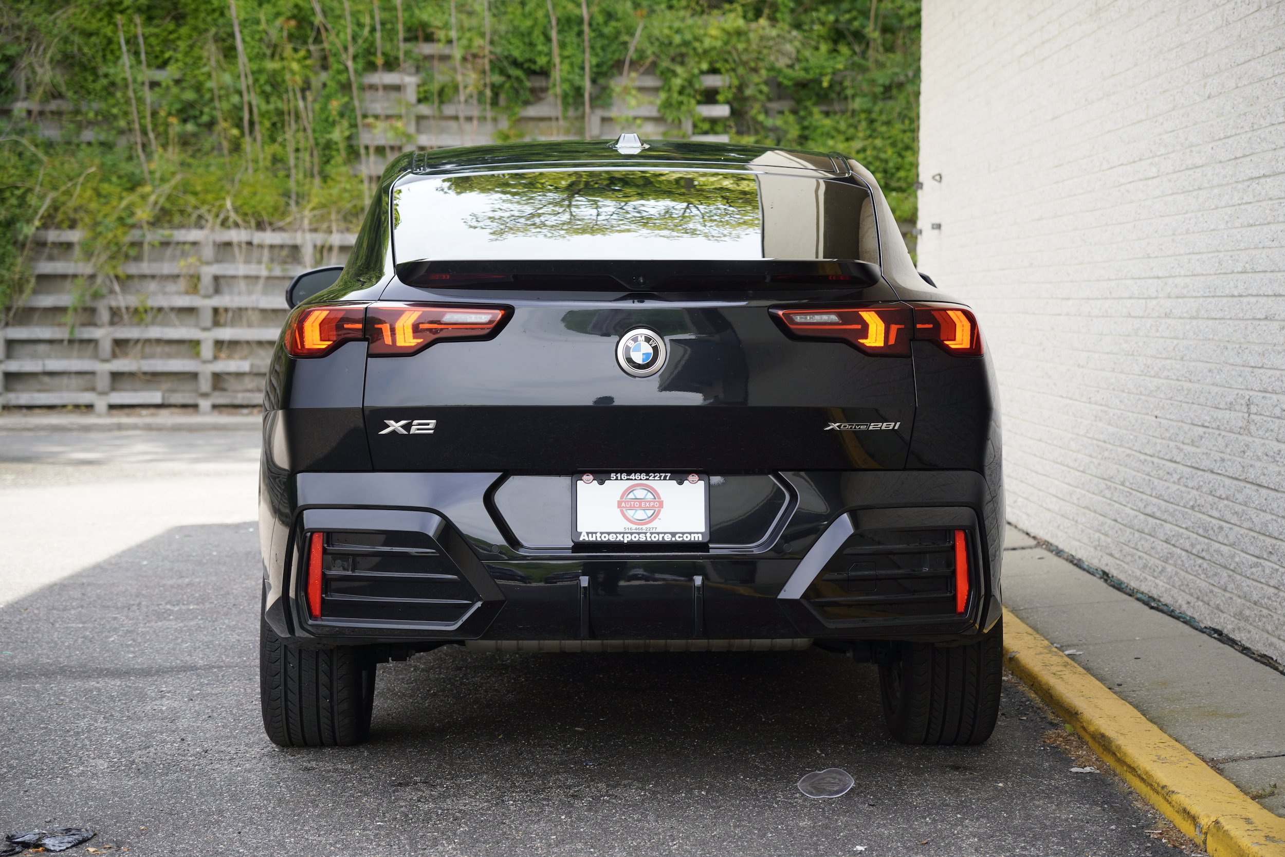 Used 2025 BMW X2 xDrive28i AWD/4WD image 6