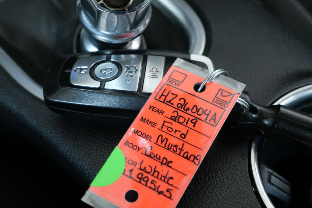 Used 2019 Ford Mustang Coupe image 28