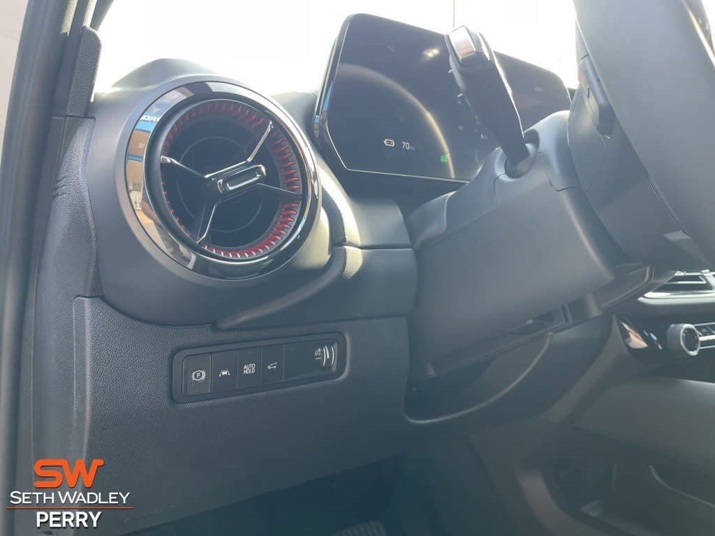 New 2025 Chevrolet Equinox EV RS image 16