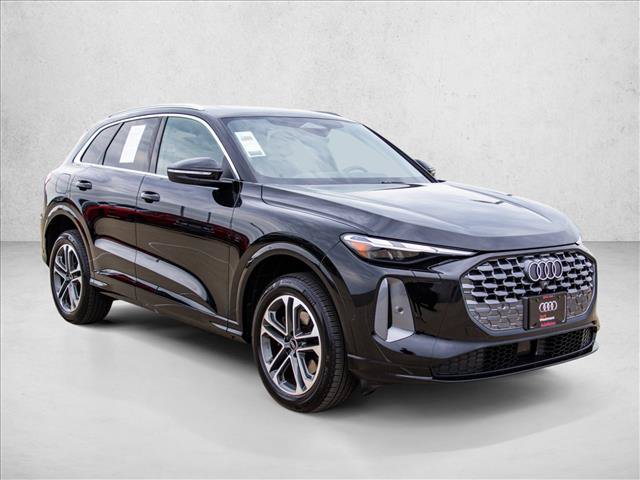 Used 2025 Audi Q5 Premium w/ Convenience Package AWD/4WD video 3