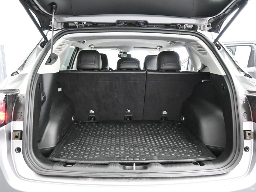 Used 2022 Jeep Compass Trailhawk w/ Trailhawk Elite Group image 24