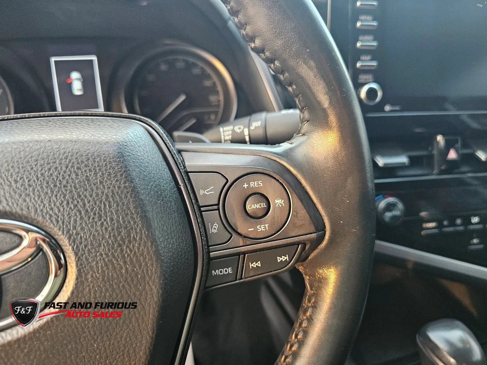 Used 2023 Toyota Camry SE FWD image 19