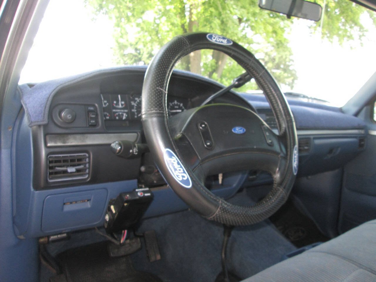 Used 1995 Ford F250 4x4 Regular Cab image 25