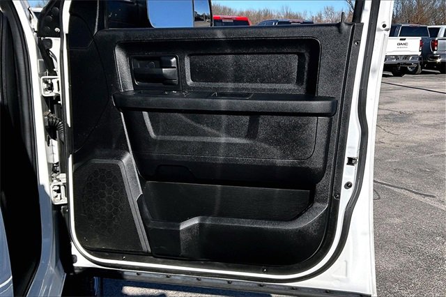 Used 2017 RAM 2500 Tradesman w/ Chrome Appearance Group image 29