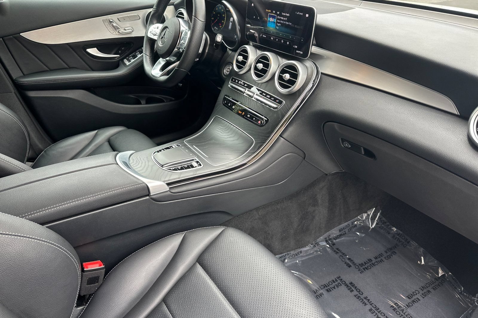Used 2022 Mercedes-Benz GLC 300 image 19