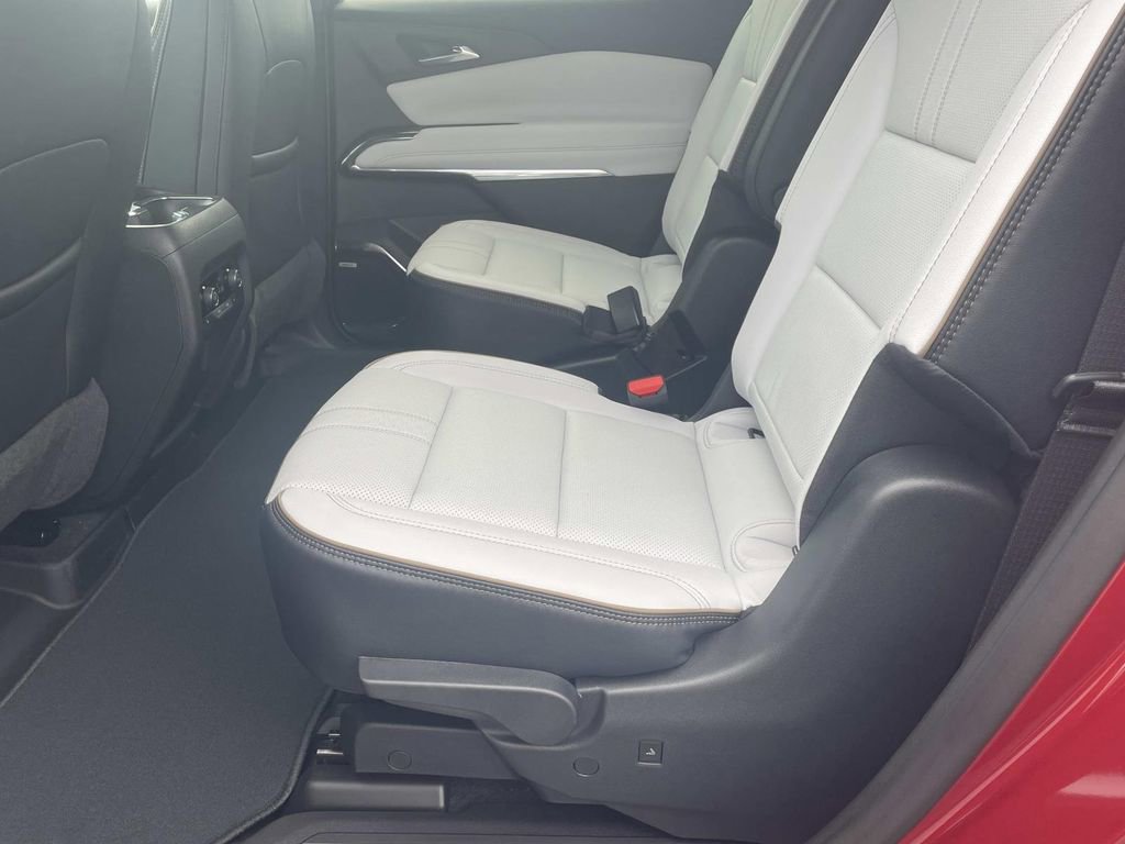 New 2026 Chevrolet Traverse High Country image 14