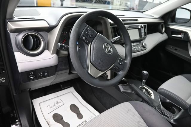 Used 2014 Toyota RAV4 XLE FWD image 11