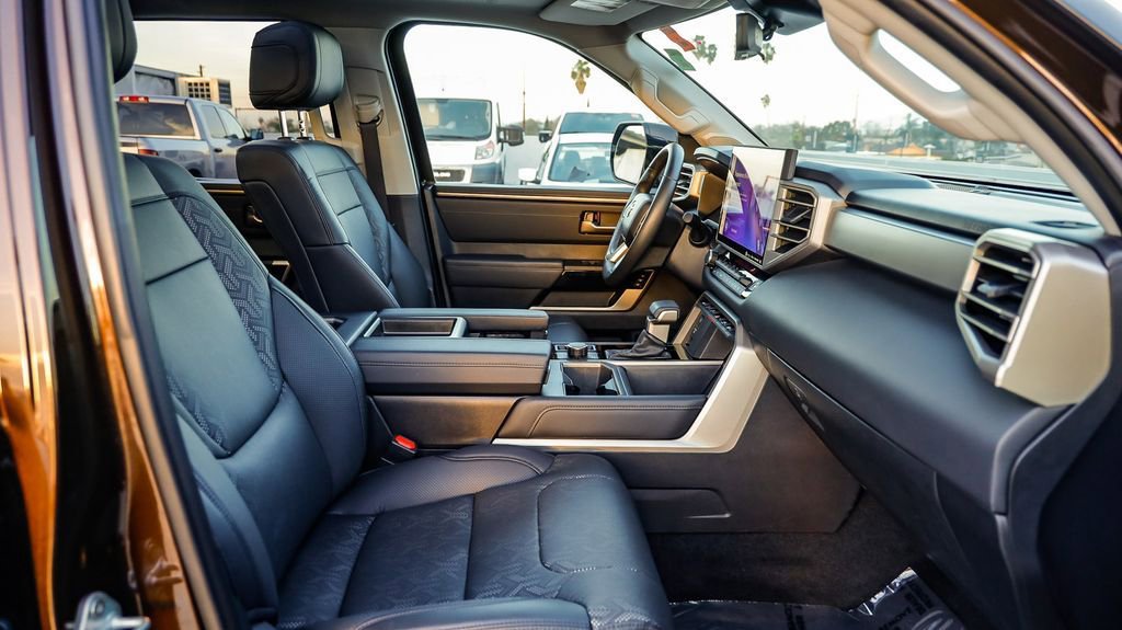 Used 2023 Toyota Tundra Limited image 21