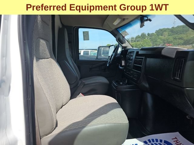 Used 2022 Chevrolet Express 3500 w/ Power Convenience Package RWD image 13