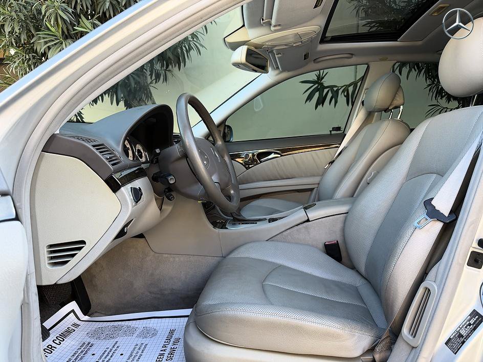 Used 2003 Mercedes-Benz E 500 Sedan w/ X2 Opt Pkg image 10