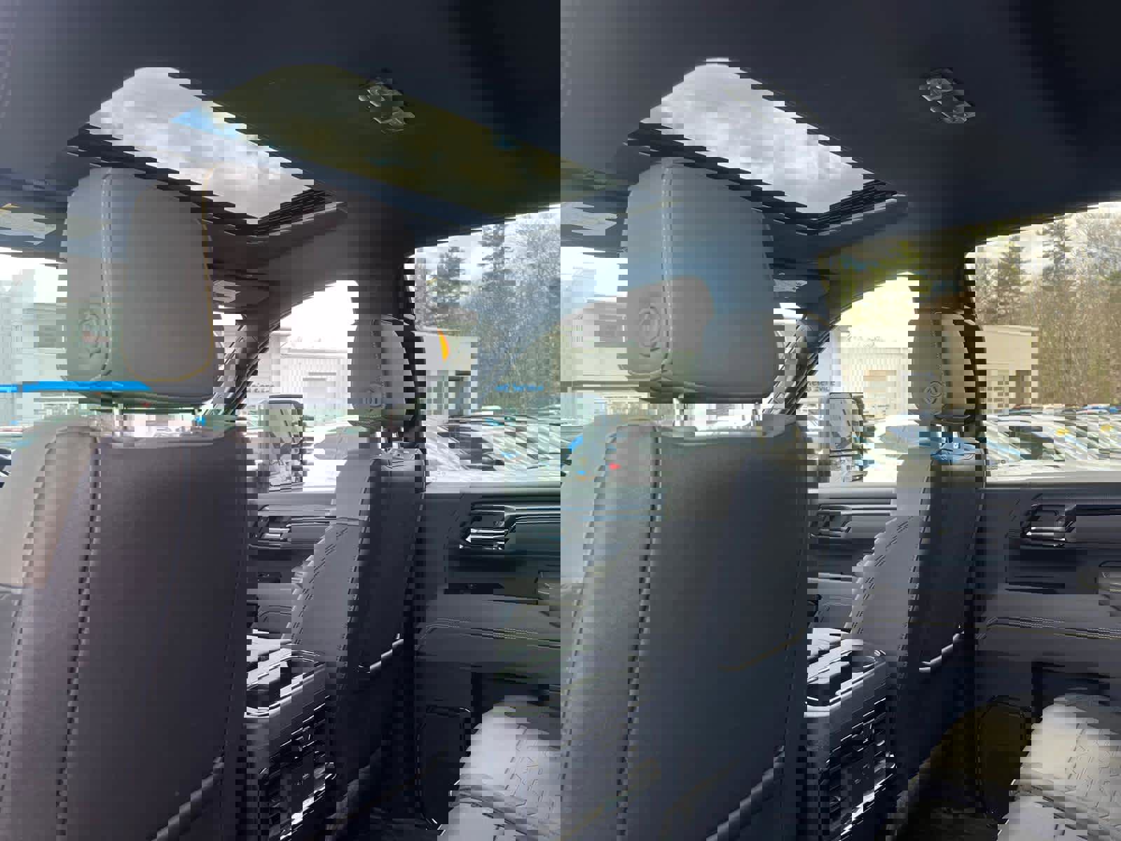 Certified 2024 Chevrolet Silverado 2500 ZR2 w/ Technology Package image 32