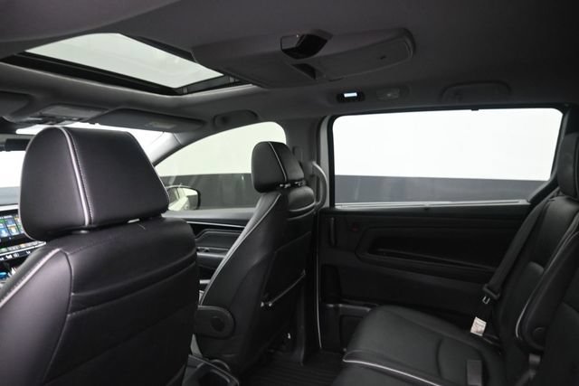 Used 2022 Honda Odyssey Elite image 19