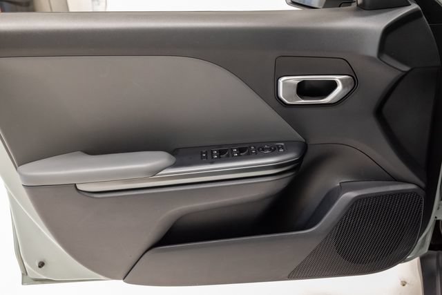Used 2025 Kia K4 FWD image 8