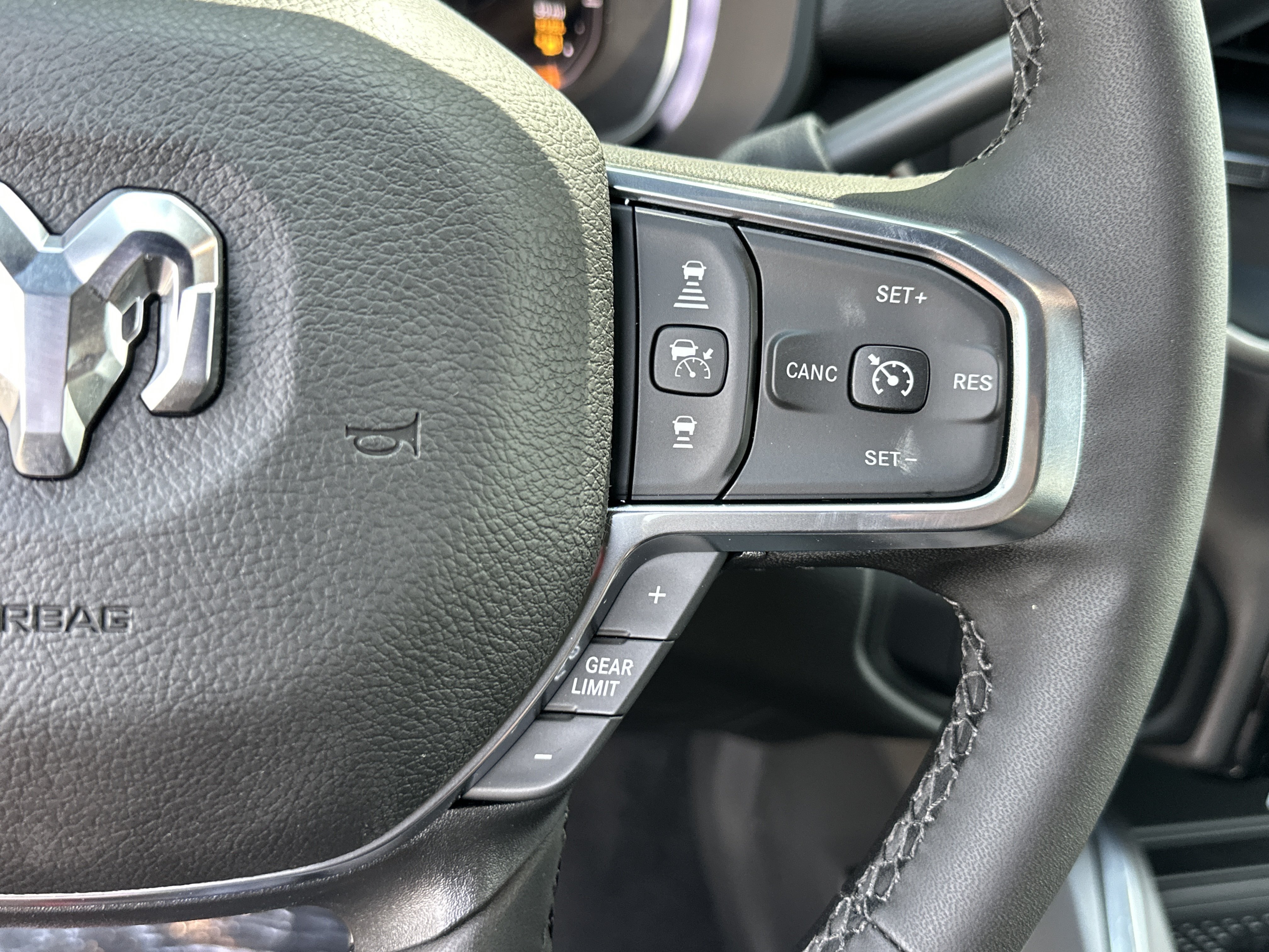 New 2027 RAM 2500 Laramie AWD/4WD image 11