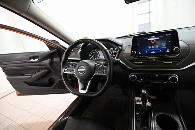 Used 2020 Nissan Altima 2.5 SR w/ Premium Package image 27