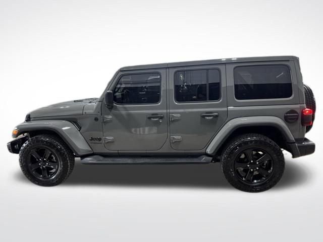 Used 2020 Jeep Wrangler Unlimited Sahara image 2