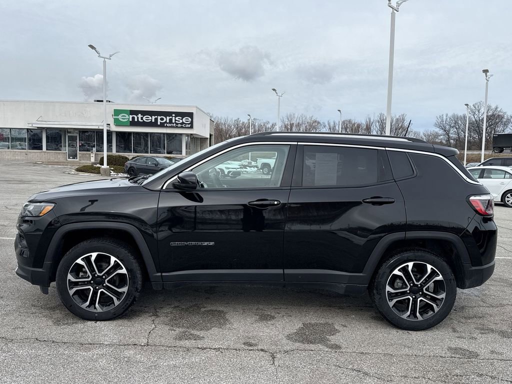 Used 2022 Jeep Compass Limited image 5