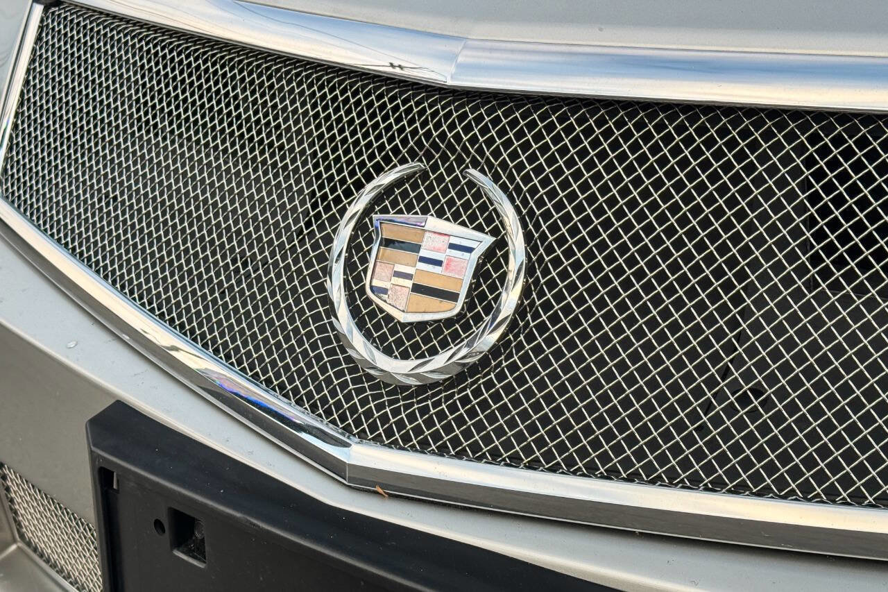 Used 2006 Cadillac XLR V image 9
