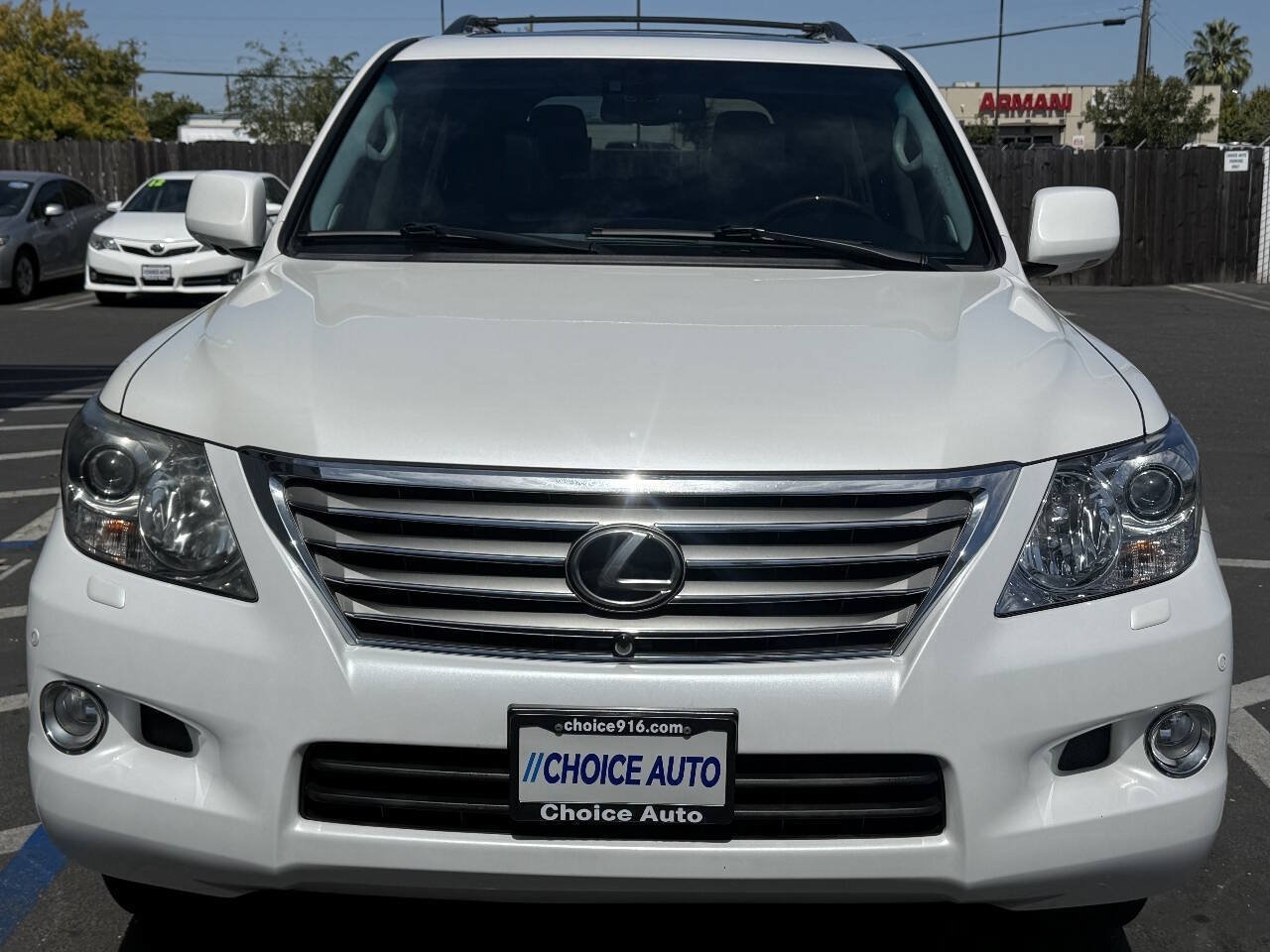 Used 2011 Lexus LX 570 4WD w/ Luxury Pkg w/Pre-crash image 2