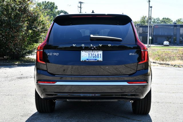 New 2026 Volvo XC90 B6 Plus w/ Protection Package Premier AWD/4WD image 6