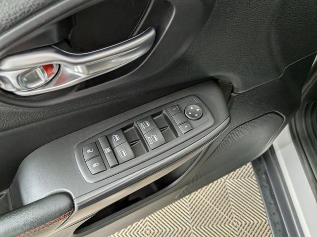 Used 2017 Jeep Cherokee Trailhawk w/ Cold Weather Group image 14