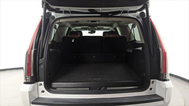 Used 2016 Cadillac Escalade ESV Premium image 18