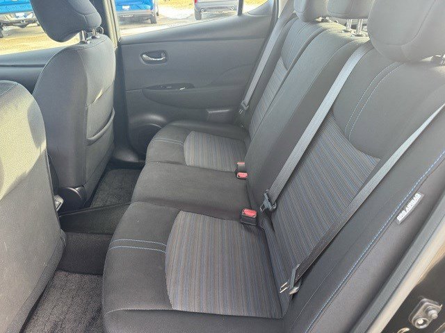 Used 2020 Nissan Leaf SV w/ SV Technology Package image 24