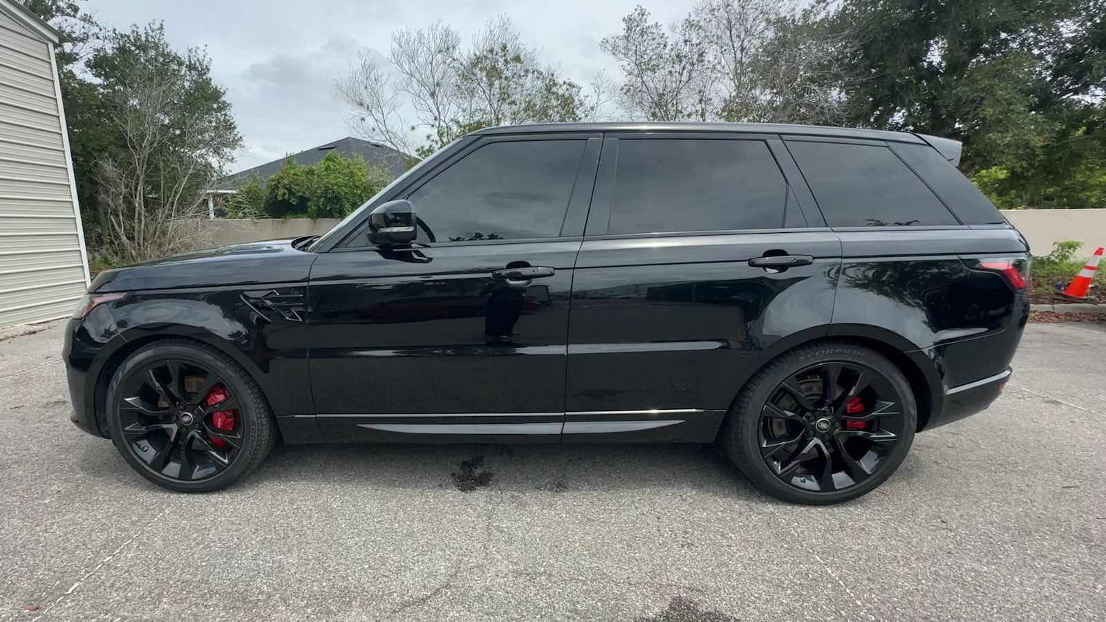 Used 2020 Land Rover Range Rover Sport HST AWD/4WD image 5