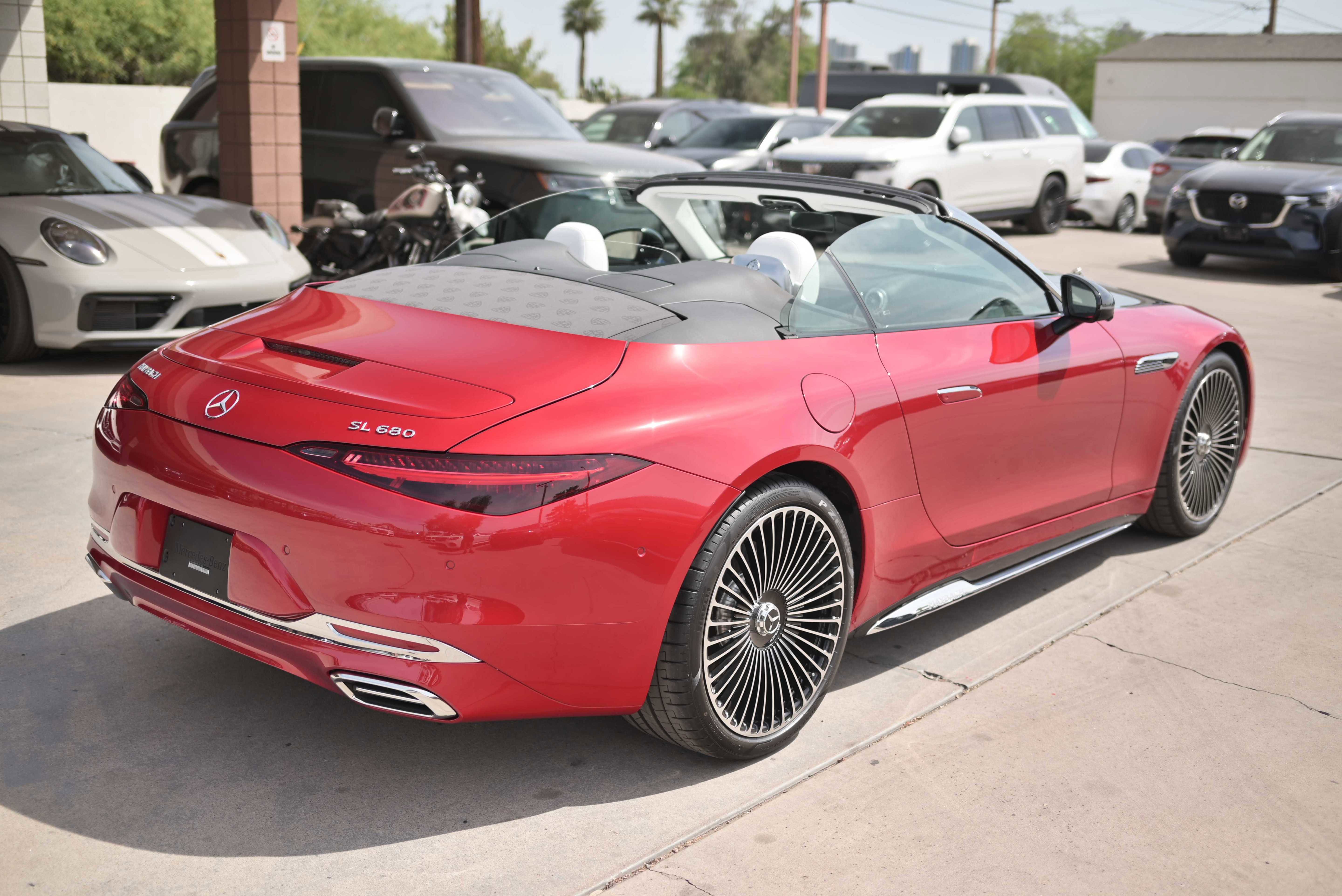 Used 2026 Mercedes-Benz Maybach SL 680 image 10