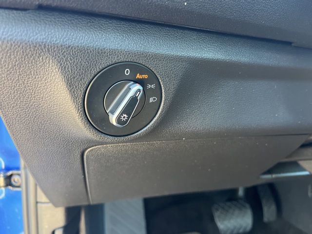 Used 2023 Volkswagen Jetta SE image 8