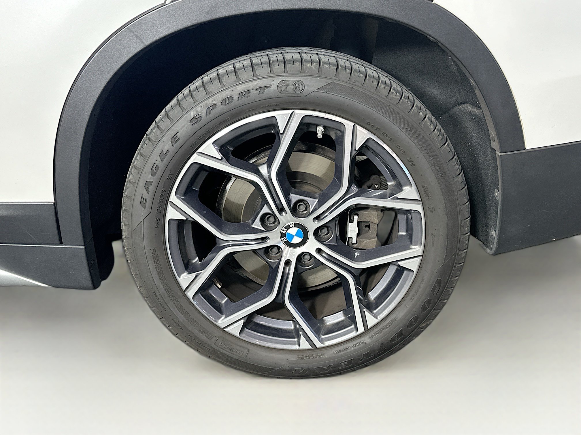 Used 2020 BMW X1 xDrive28i AWD/4WD image 11