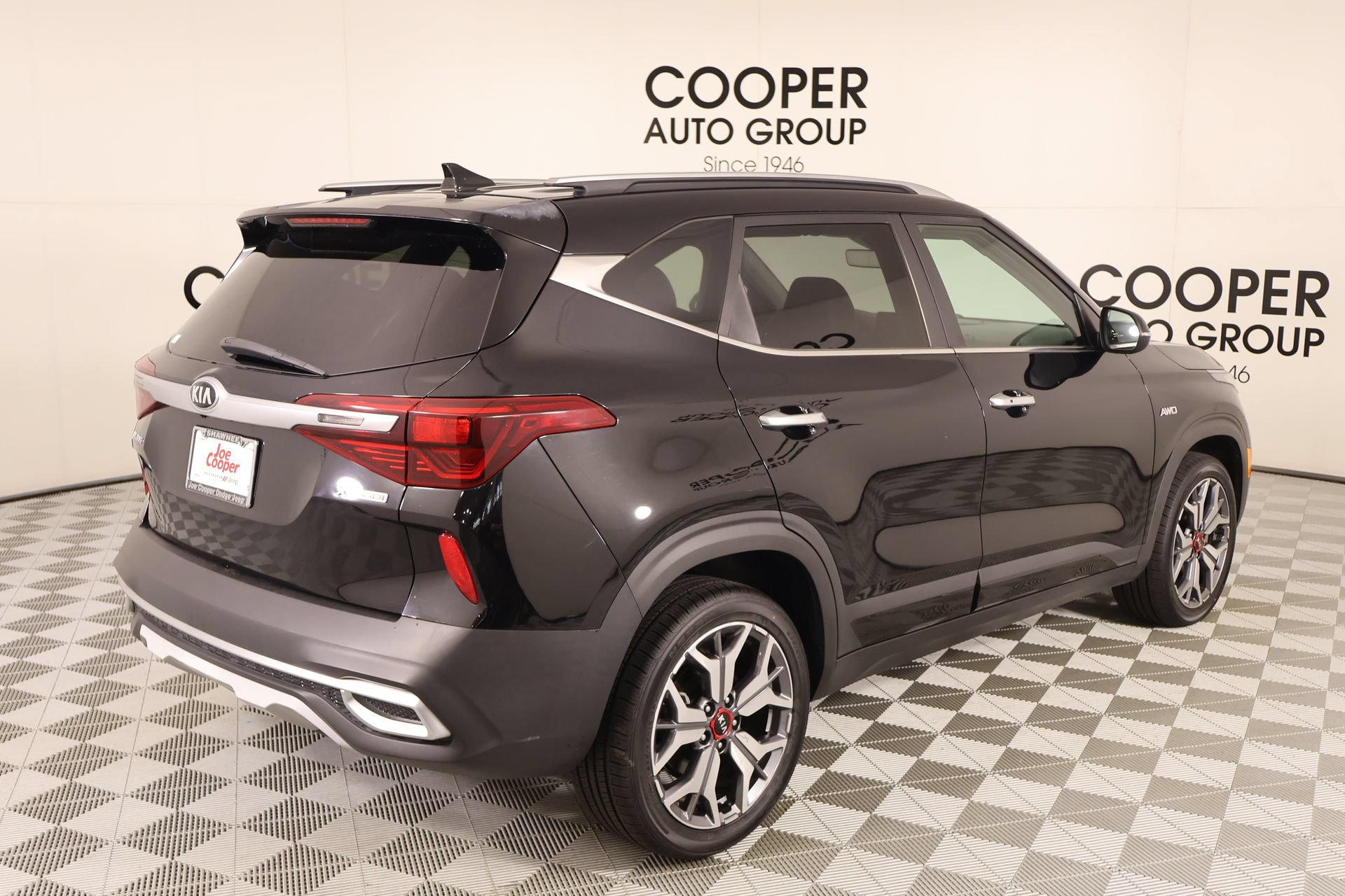 Used 2021 Kia Seltos SX w/ SX Sunroof Package AWD/4WD image 21