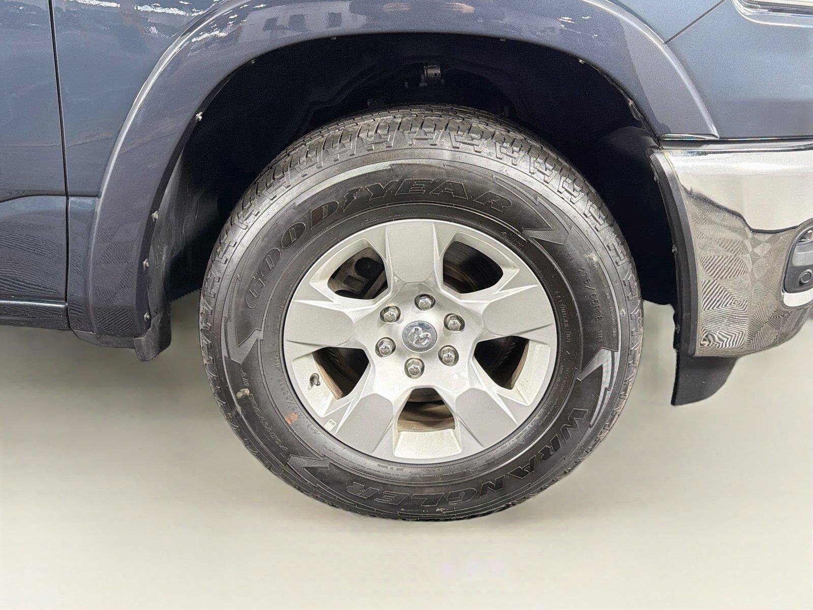 Used 2025 RAM 1500 Big Horn AWD/4WD image 36
