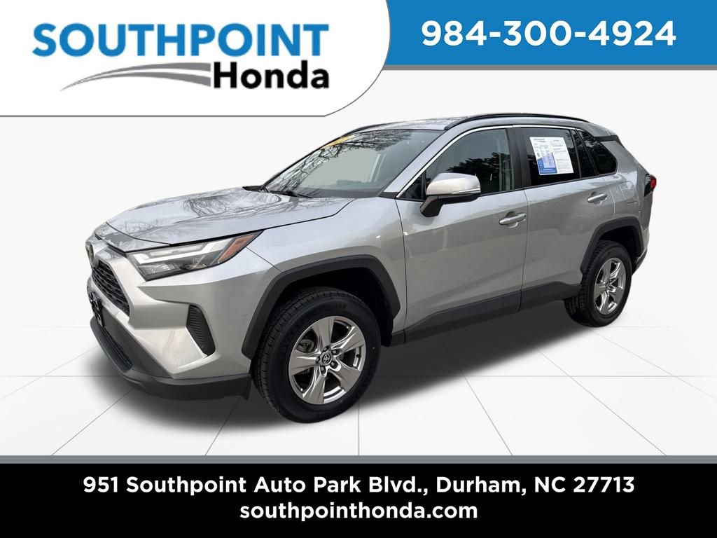 Used 2022 Toyota RAV4 XLE video 3