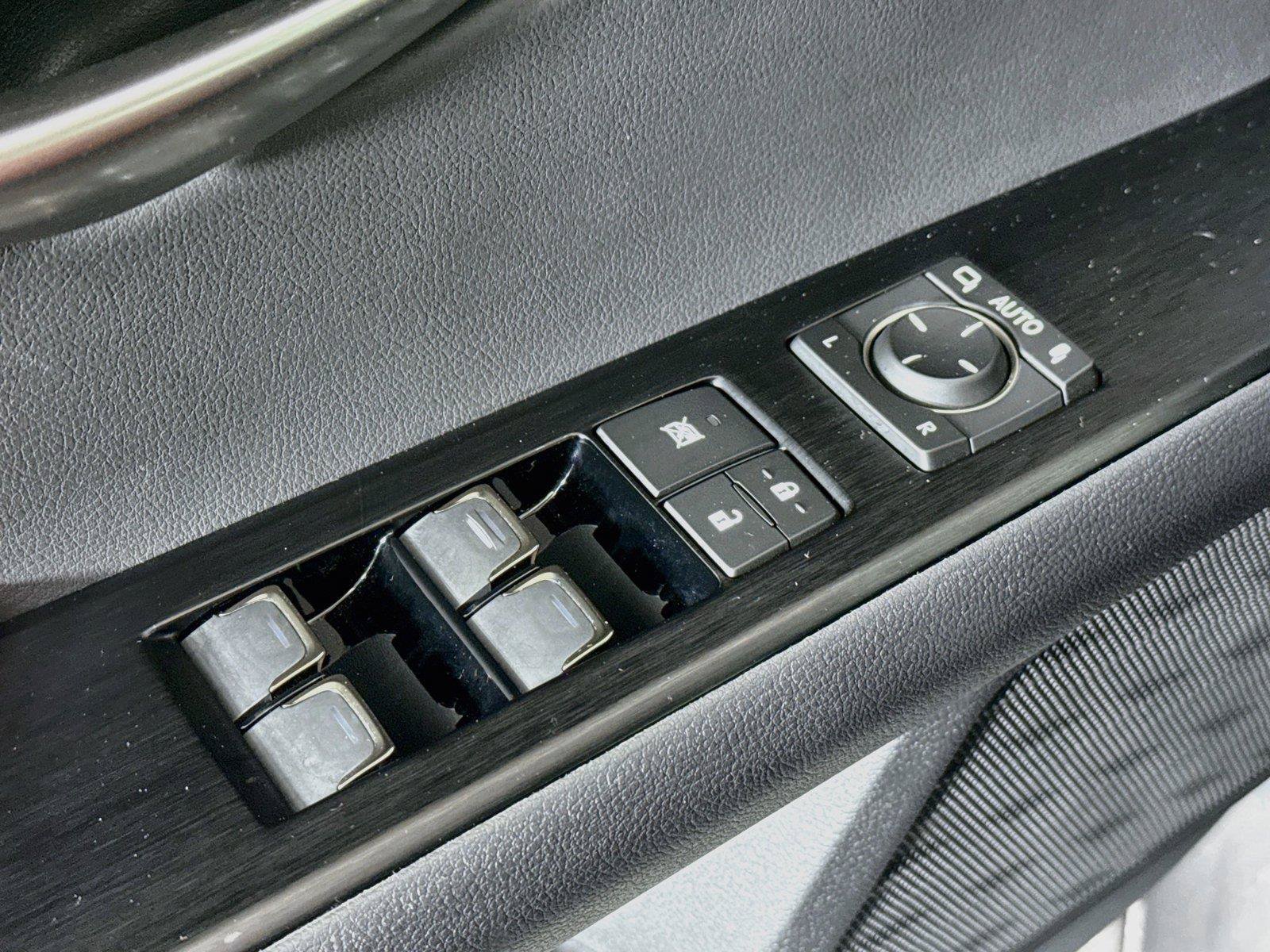 Used 2024 Lexus UX 250h F Sport FWD image 29